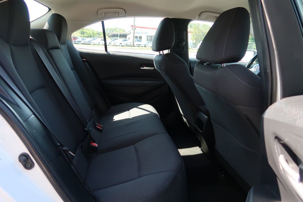 Used 2021 Toyota Corolla LE w/ Carpet Mat Package (TMS) image 8