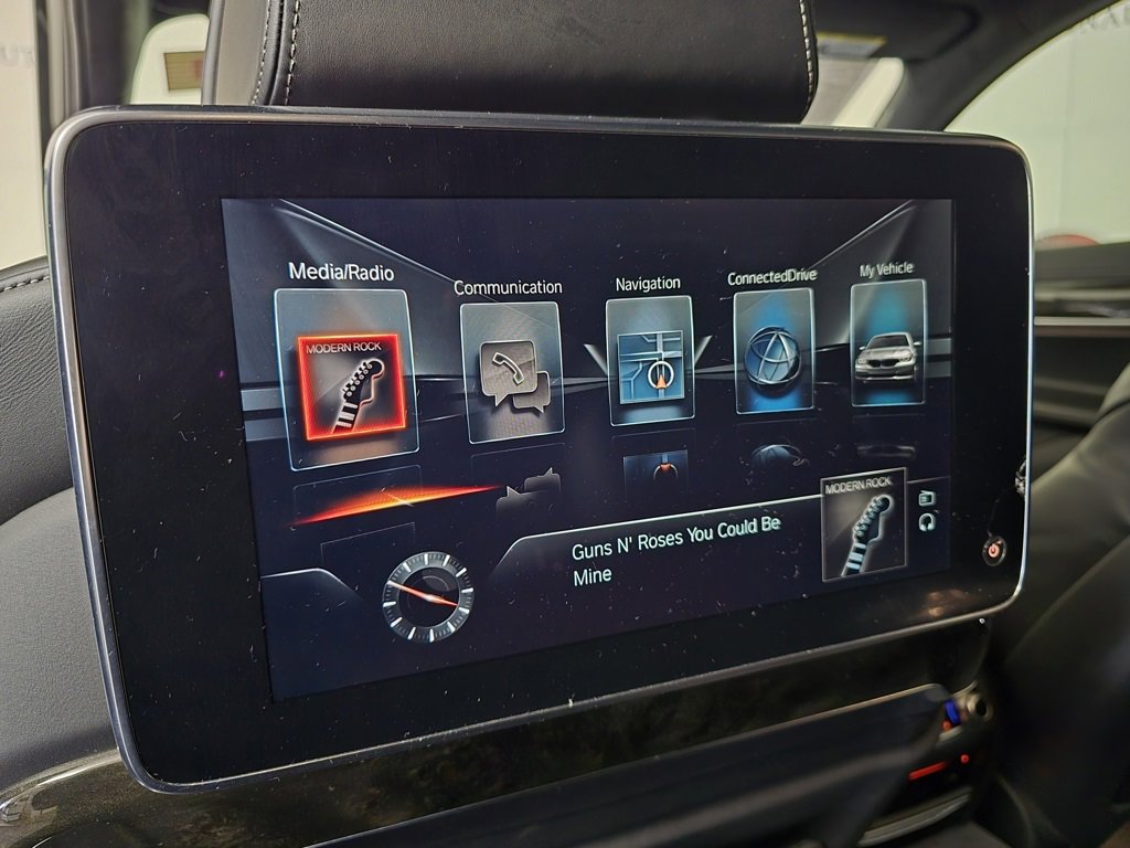 Used 2016 BMW 750i xDrive image 21