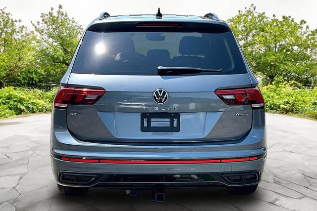 Used 2022 Volkswagen Tiguan SE R-Line AWD/4WD image 4