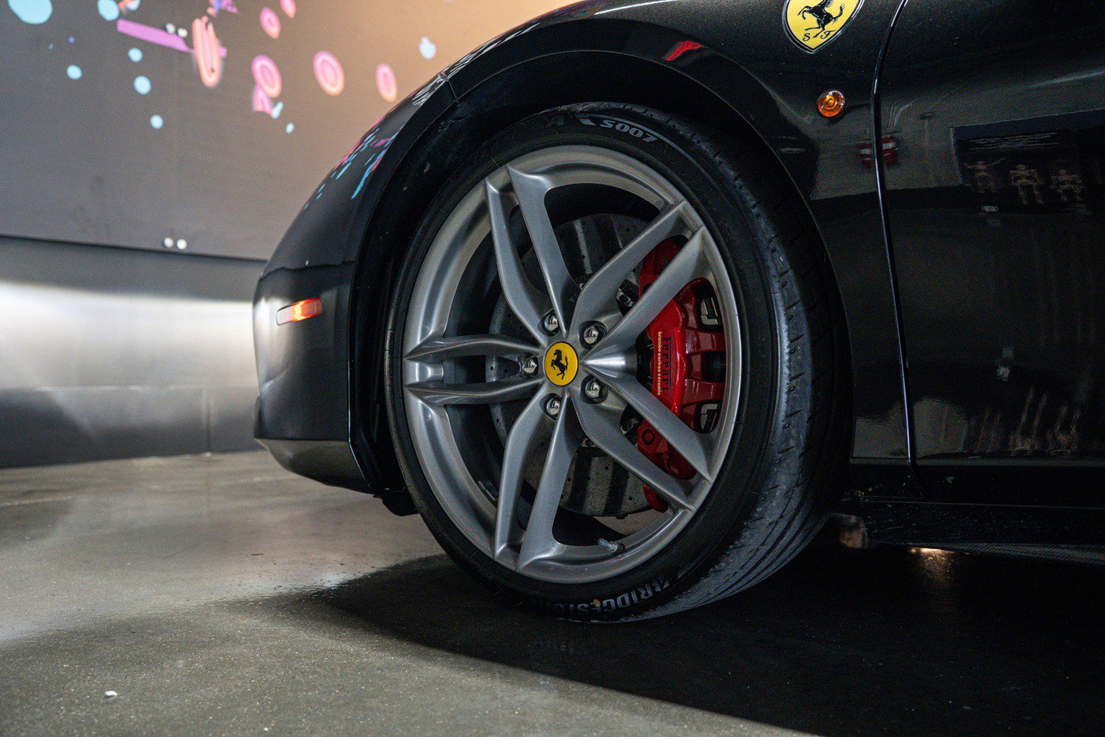 Used 2018 Ferrari 488 Spider RWD image 13