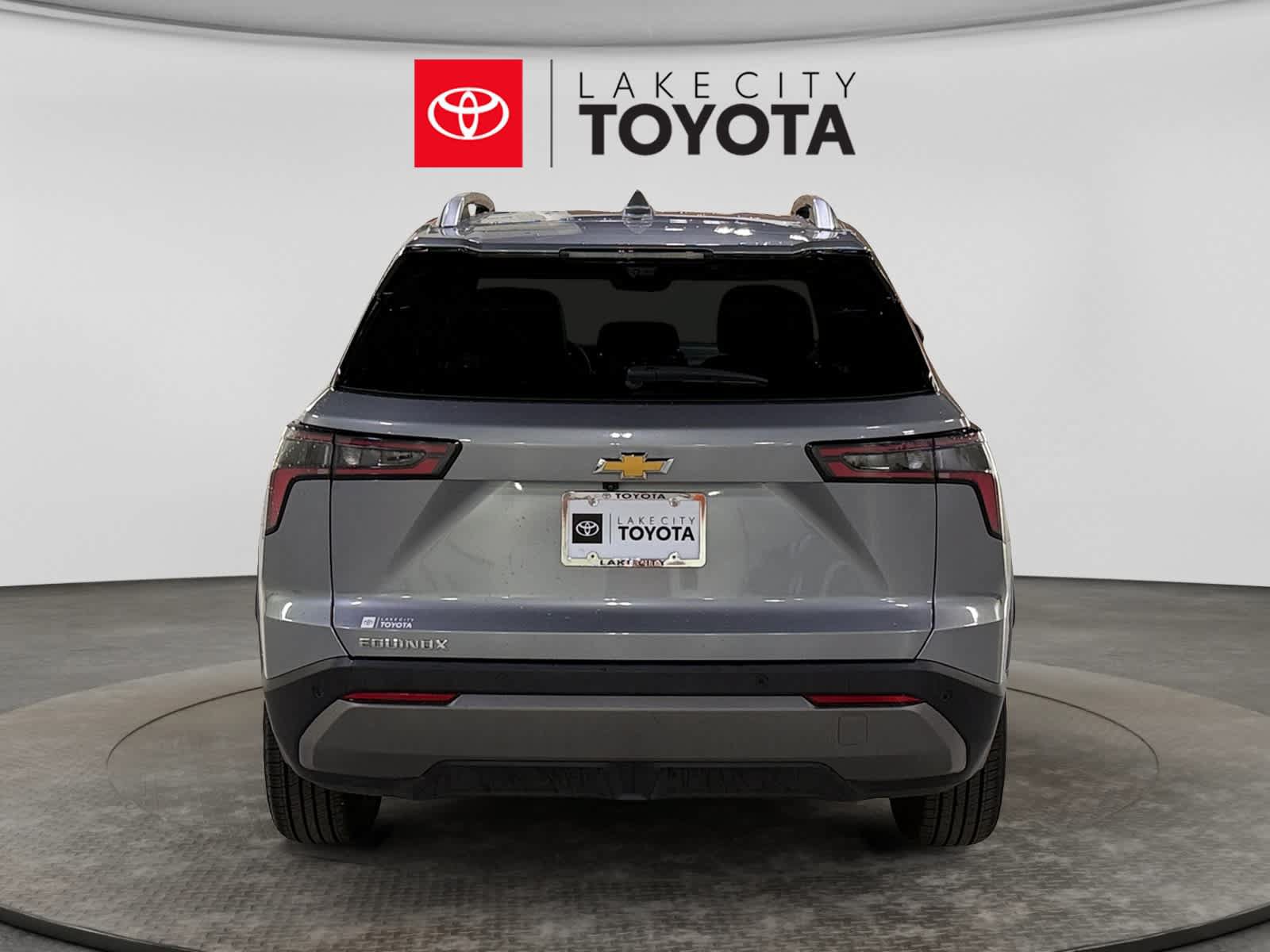 Used 2025 Chevrolet Equinox LT w/ Convenience Package II FWD image 7