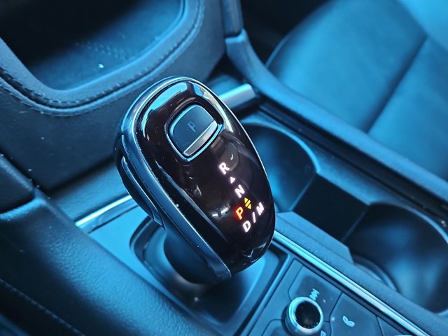 Used 2024 Cadillac XT6 Luxury w/ LPO, Floor Liner Package FWD image 12