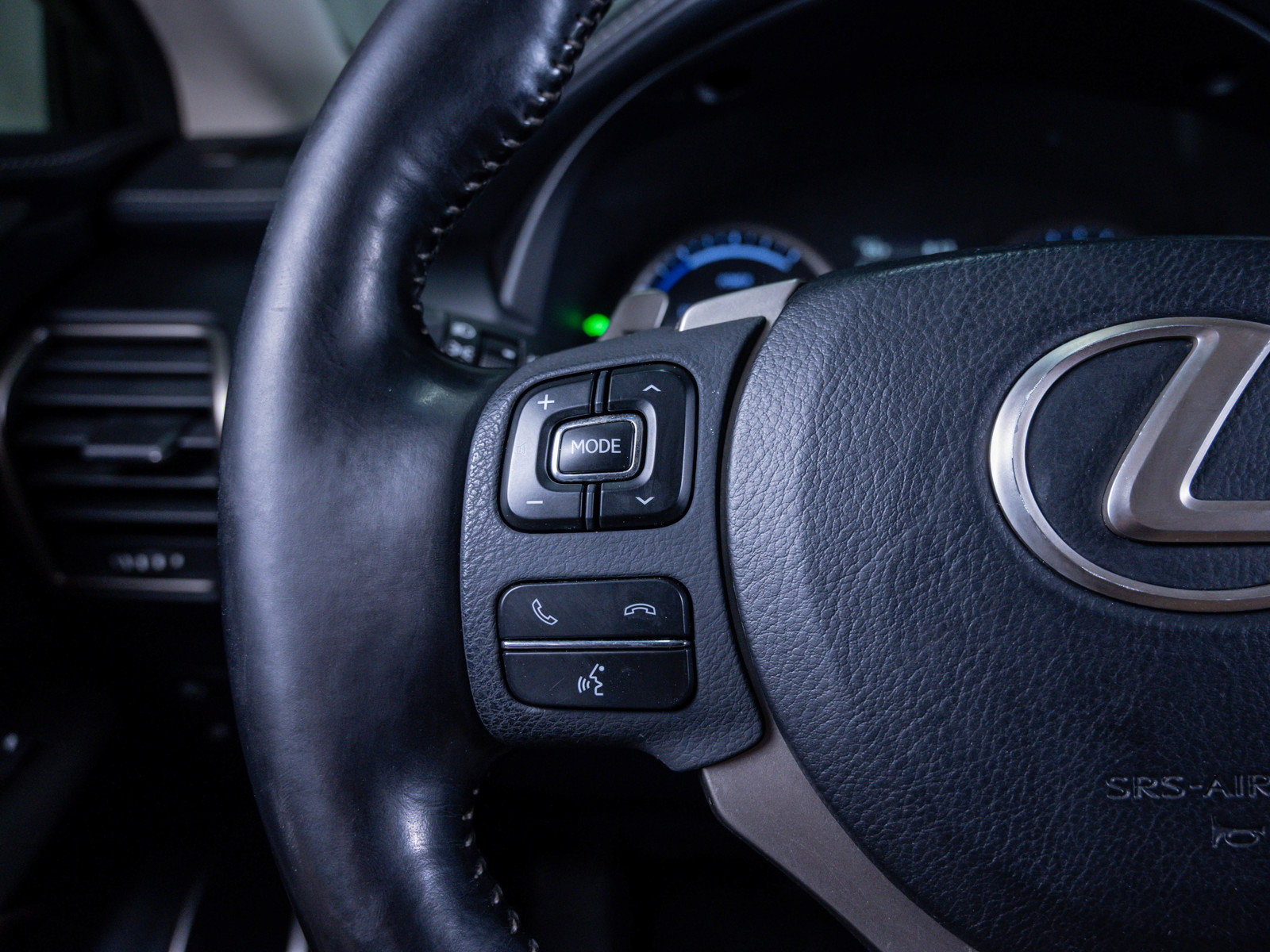 Used 2018 Lexus NX 300h AWD w/ Premium Package image 22