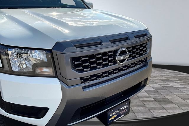 Used 2025 Nissan Frontier SV AWD/4WD image 32