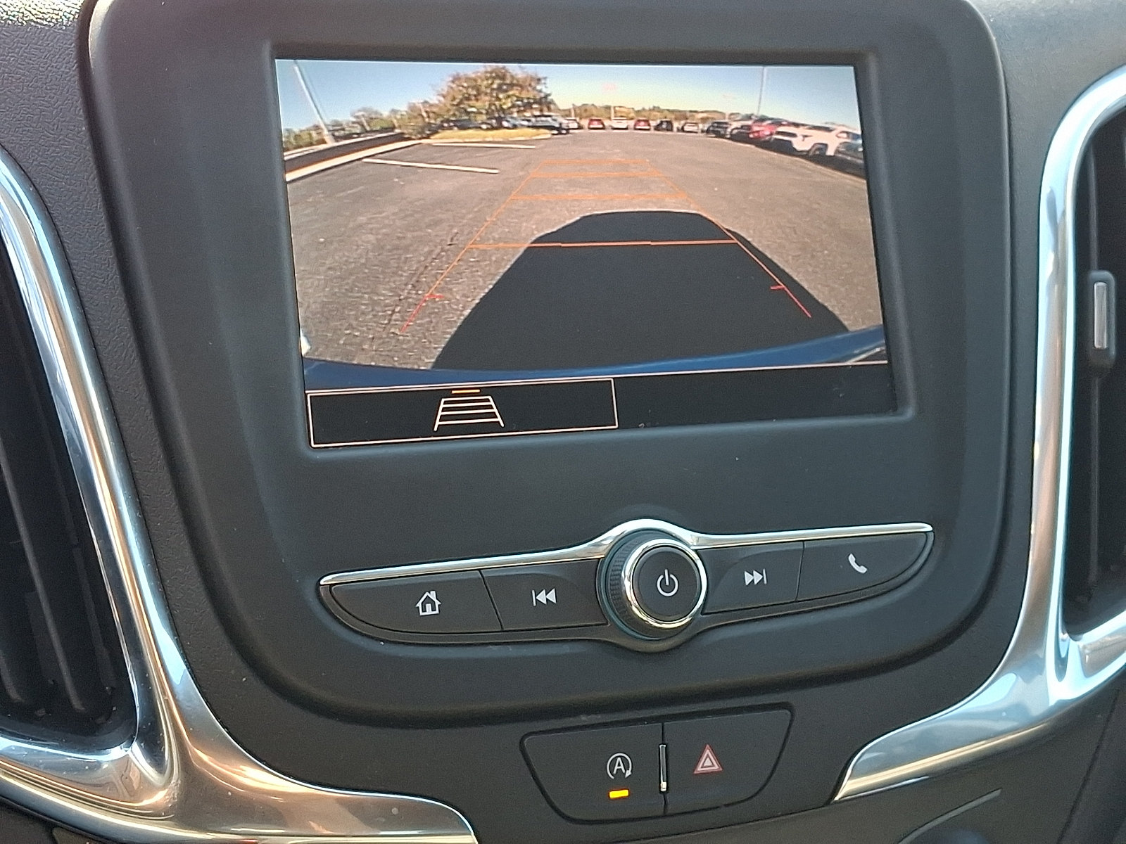 Certified 2024 Chevrolet Equinox LT AWD/4WD image 18