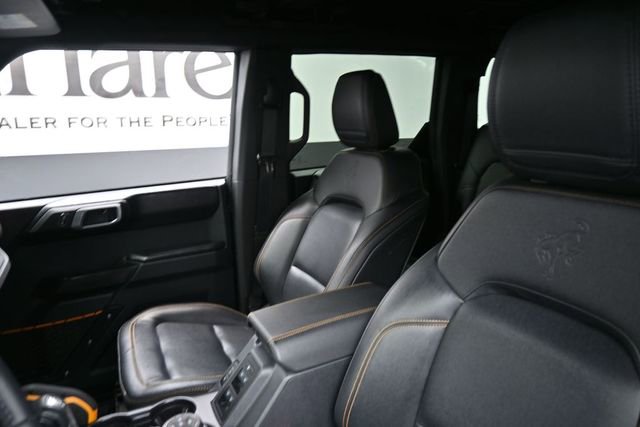 Used 2024 Ford Bronco Badlands AWD/4WD image 16