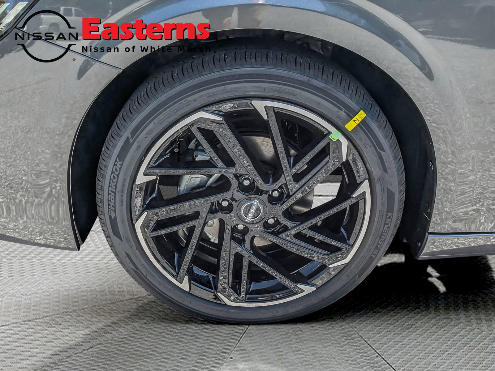 New 2026 Nissan Sentra SR w/ SR Premium Package FWD image 9