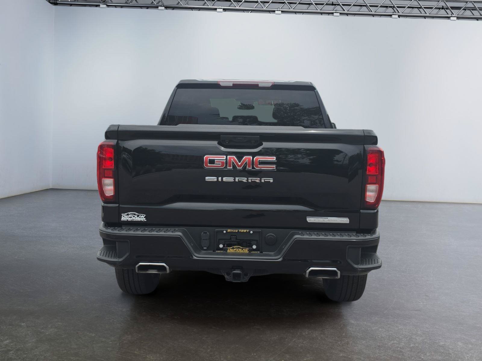 Used 2023 GMC Sierra 1500 Elevation w/ X31 Off-Road Package AWD/4WD image 4