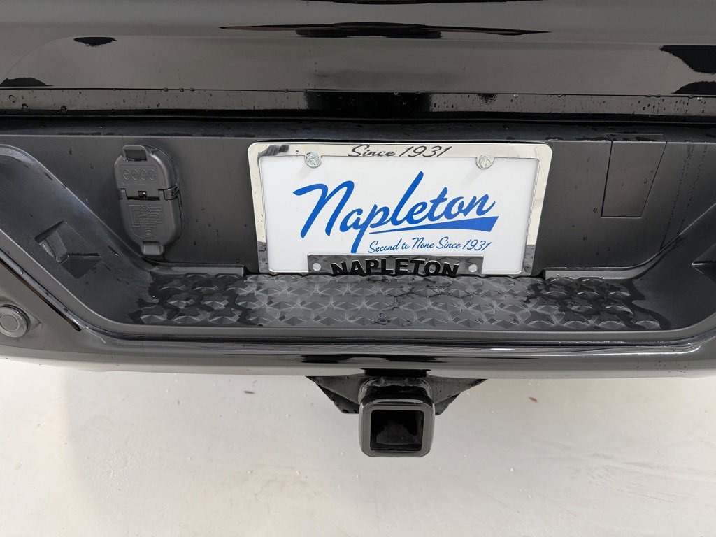 Used 2024 GMC Canyon AT4 w/ Canyon Safety Plus Package image 29