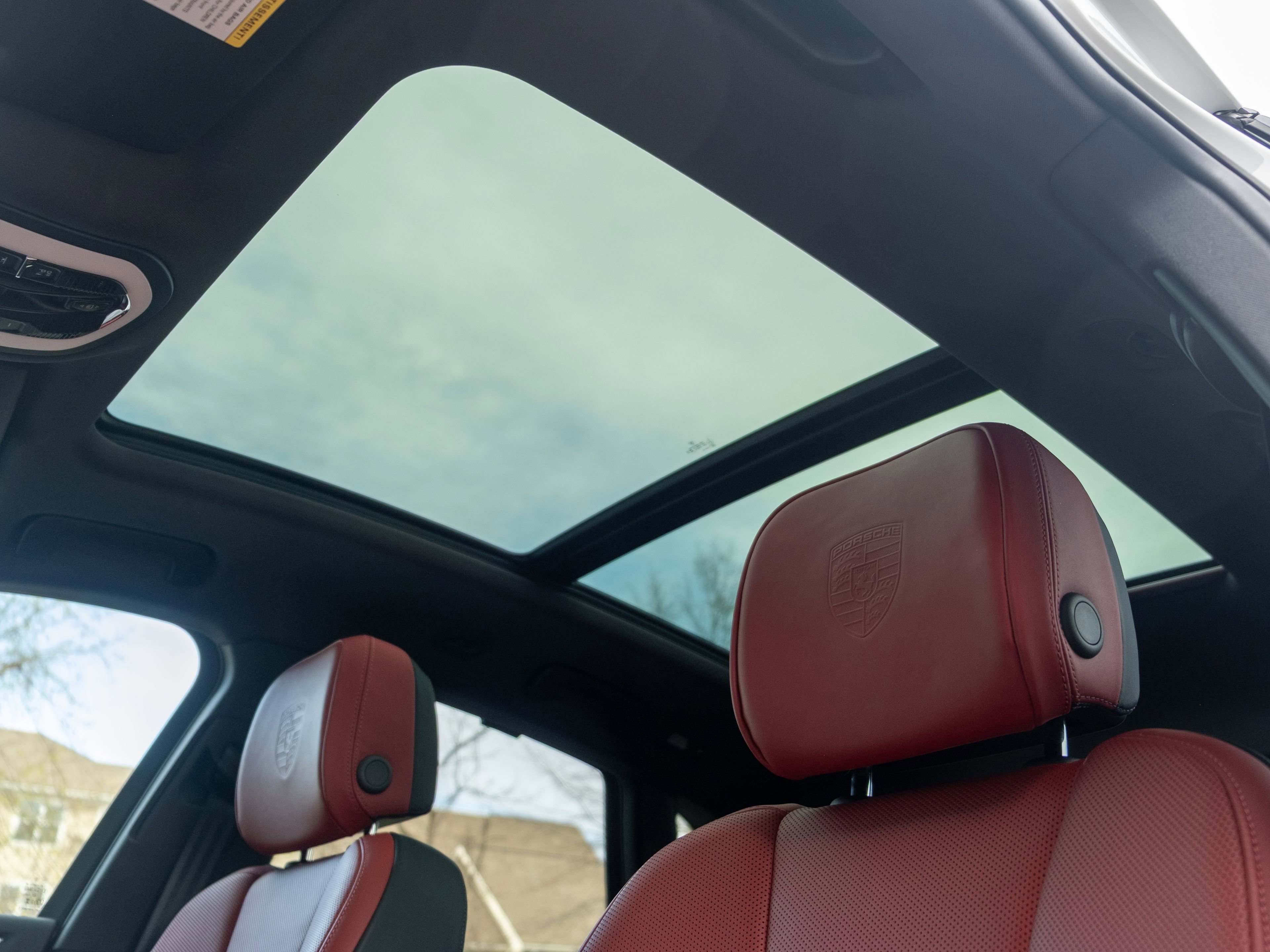 Certified 2025 Porsche Macan image 19