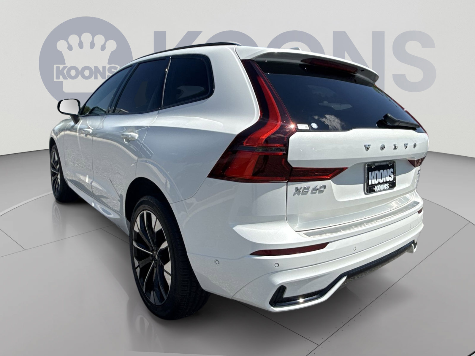 New 2026 Volvo XC60 B5 Plus w/ Protection Package Premier AWD/4WD image 14