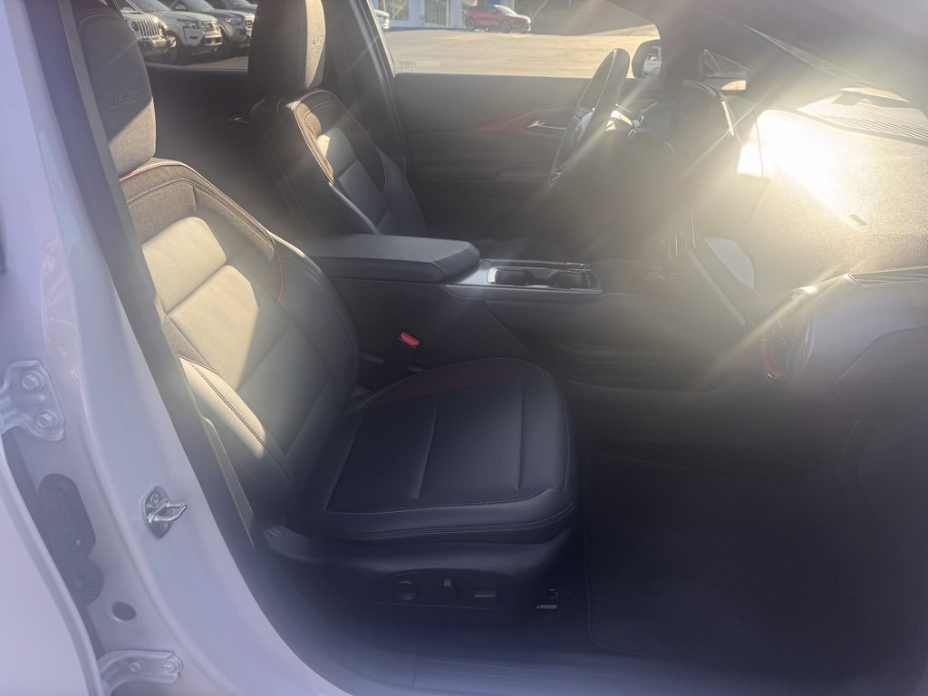 Used 2024 Chevrolet Equinox EV RS w/ Active Safety Package 3 image 27