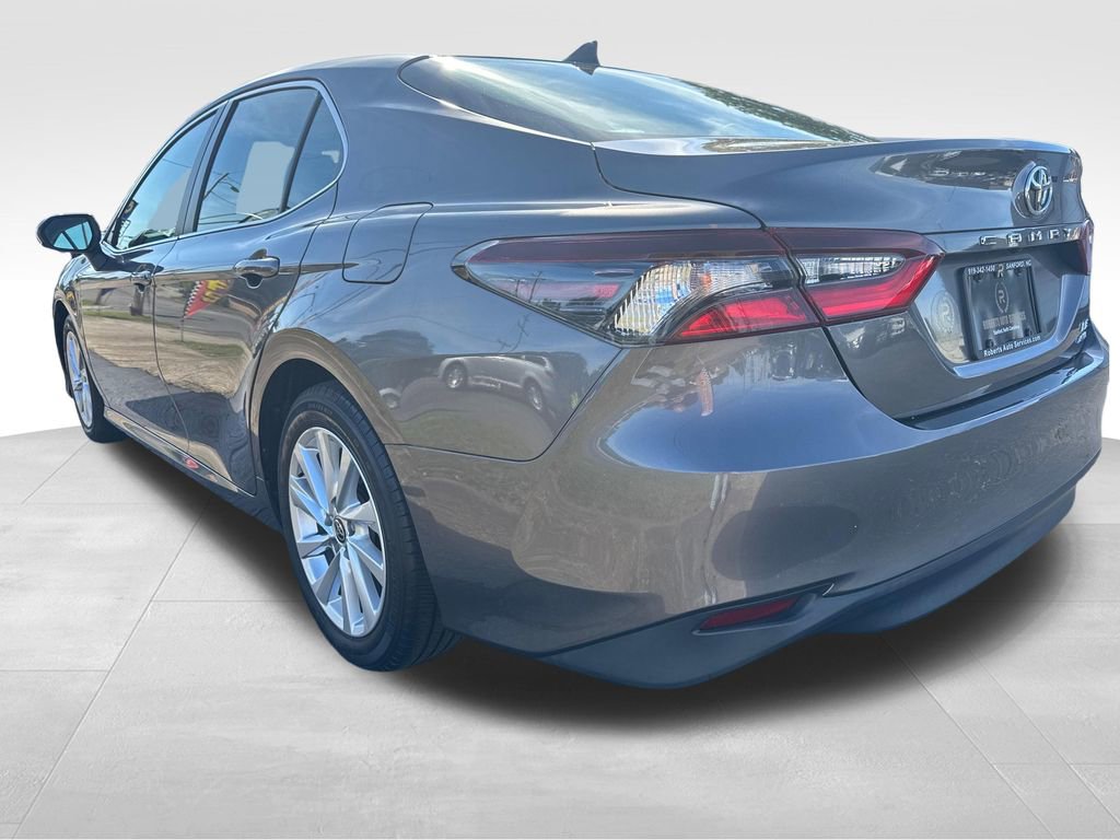 Used 2021 Toyota Camry LE AWD/4WD image 3