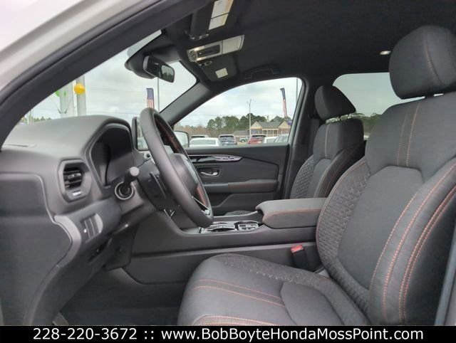 New 2026 Honda Pilot Sport image 9