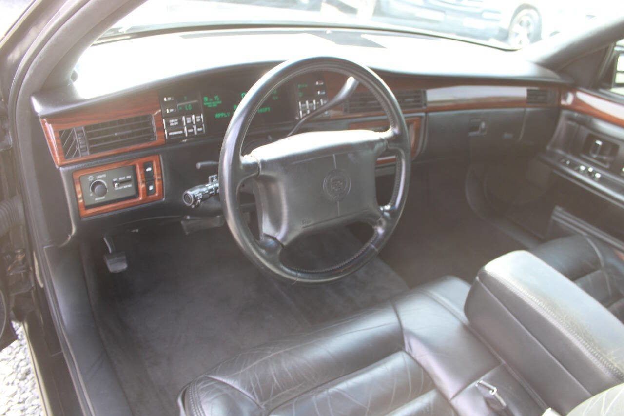 Used 1995 Cadillac De Ville Sedan FWD image 13