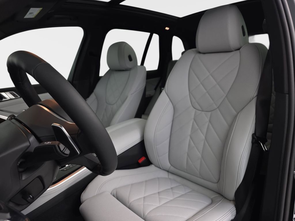 New 2026 BMW X5 xDrive40i w/ M Sport Package image 15