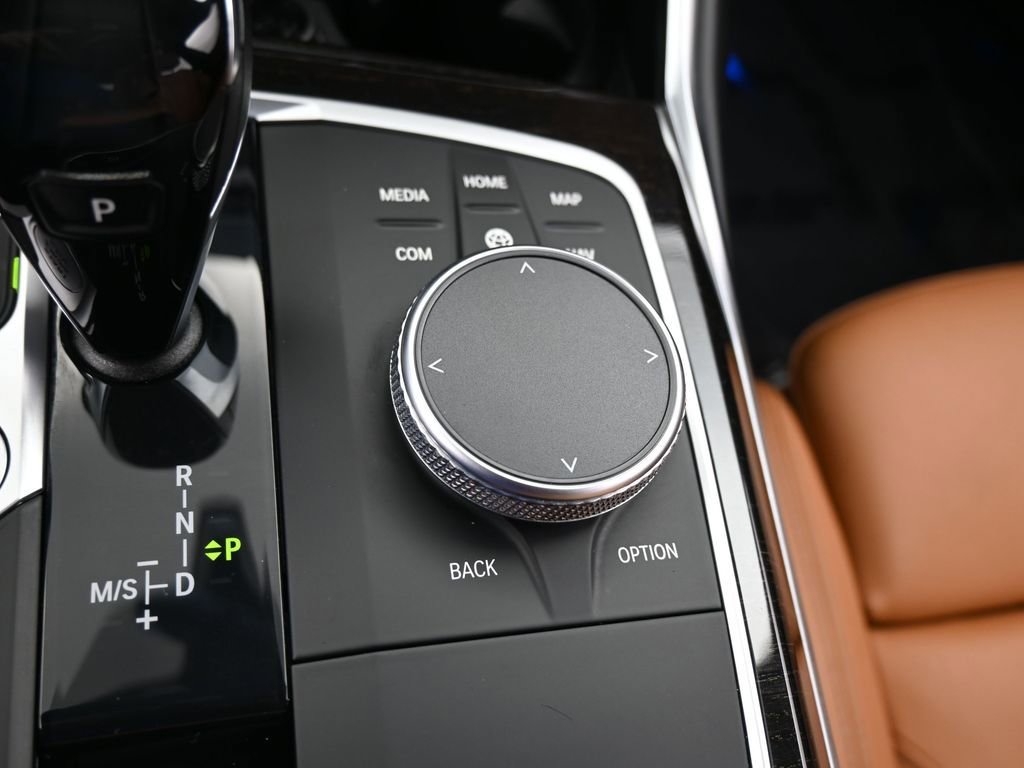 Used 2021 BMW 330i Sedan w/ Premium Package image 30