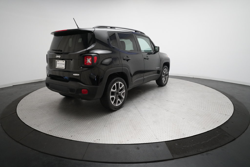 Used 2017 Jeep Renegade Latitude w/ Cold Weather Group AWD/4WD image 34
