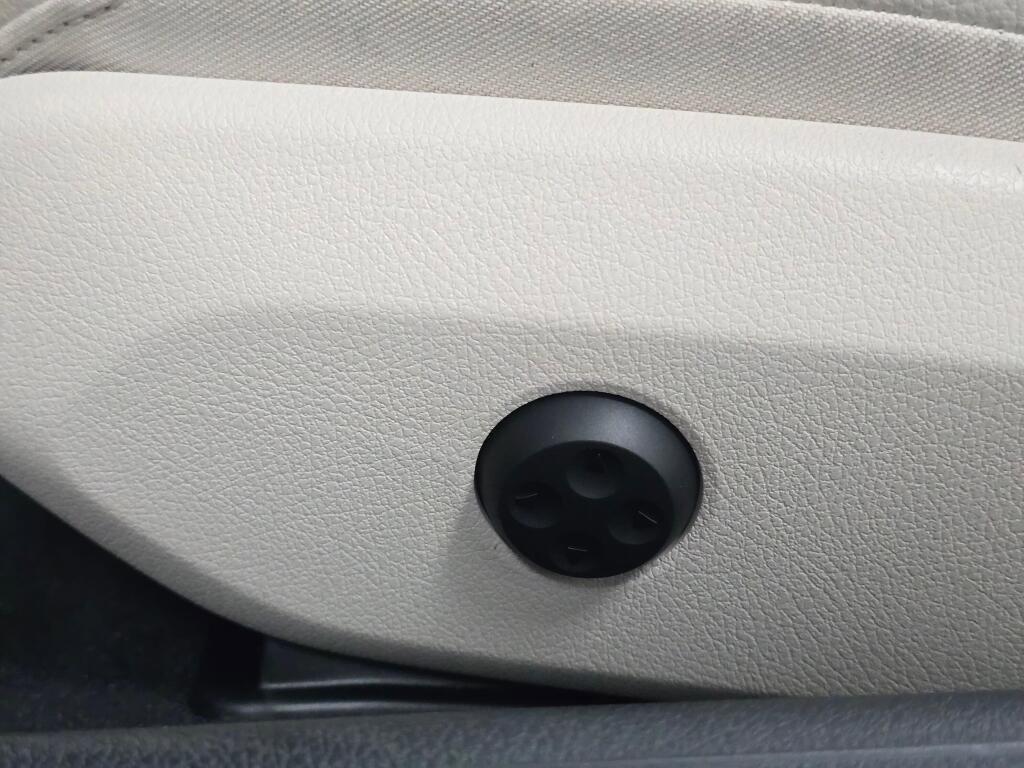 New 2026 Mercedes-Benz CLE 300 4MATIC Cabriolet image 33