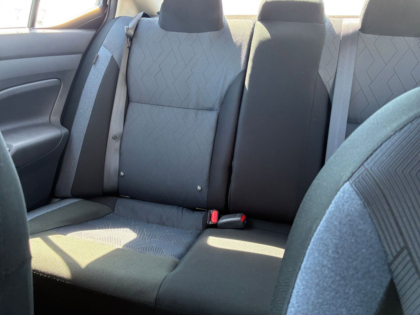 Used 2025 Nissan Versa SV image 37