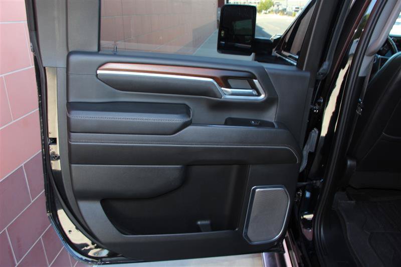 Used 2024 GMC Sierra 2500 Denali w/ Denali Reserve Package AWD/4WD image 15