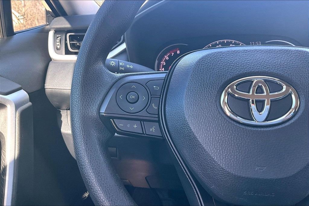 Used 2023 Toyota RAV4 XLE image 18