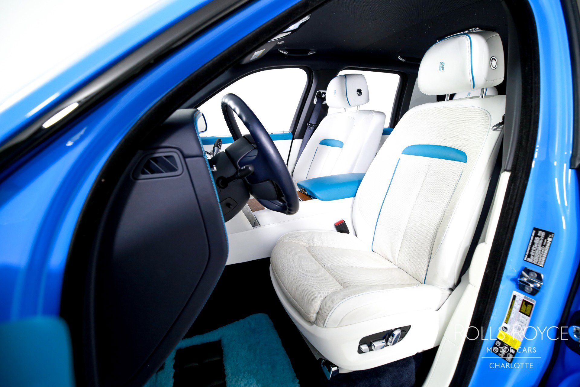 Used 2023 Rolls-Royce Cullinan image 13