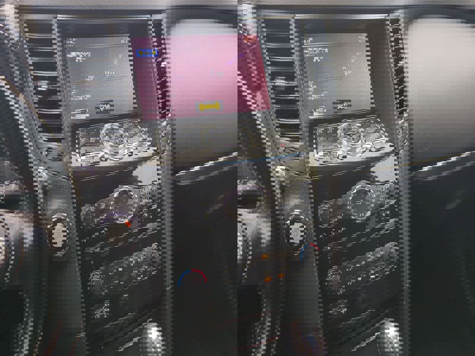 Used 2012 INFINITI FX35 AWD w/ Premium Pkg image 28