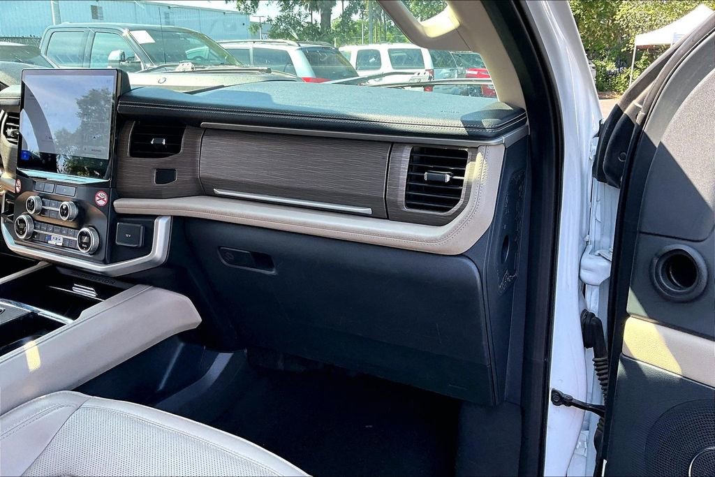Used 2024 Ford Expedition Max Limited RWD image 27