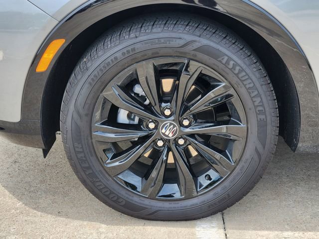 Used 2025 Buick Envista Sport Touring w/ Convenience I Package FWD image 10