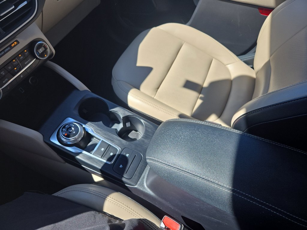 Used 2020 Ford Escape SEL AWD/4WD image 23