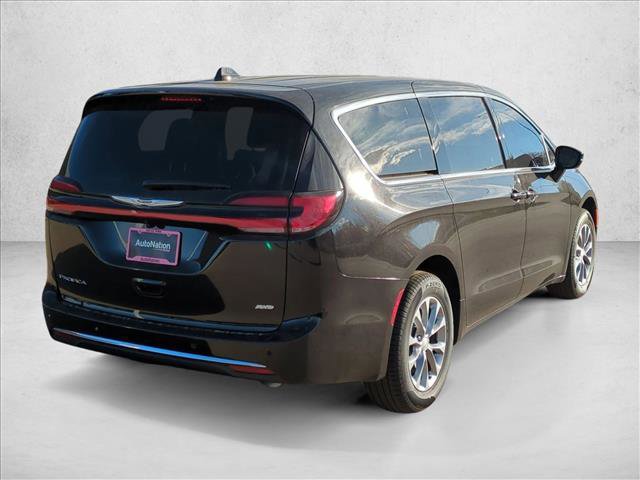 New 2026 Chrysler Pacifica Select video 2