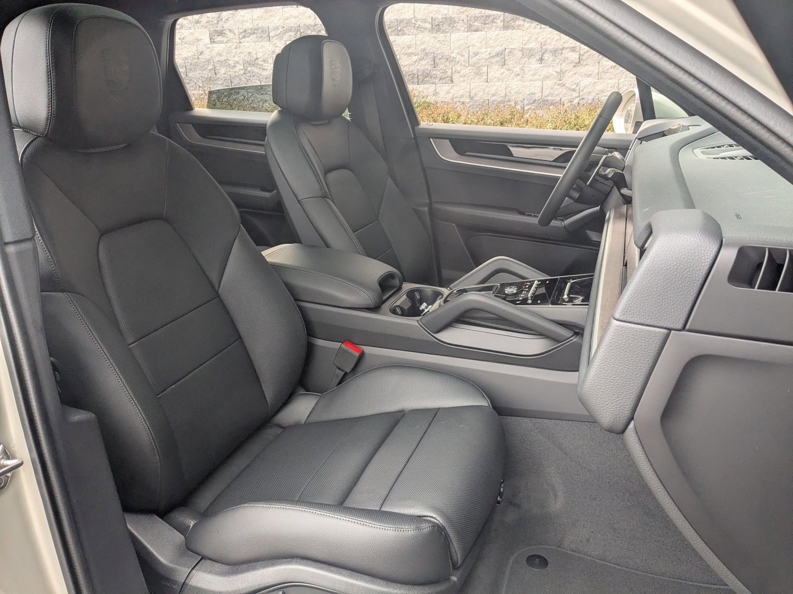 New 2026 Porsche Cayenne image 25