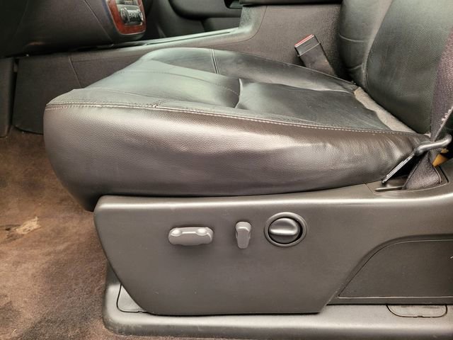 Used 2011 Chevrolet Silverado 2500 LTZ w/ LTZ Plus Package image 21