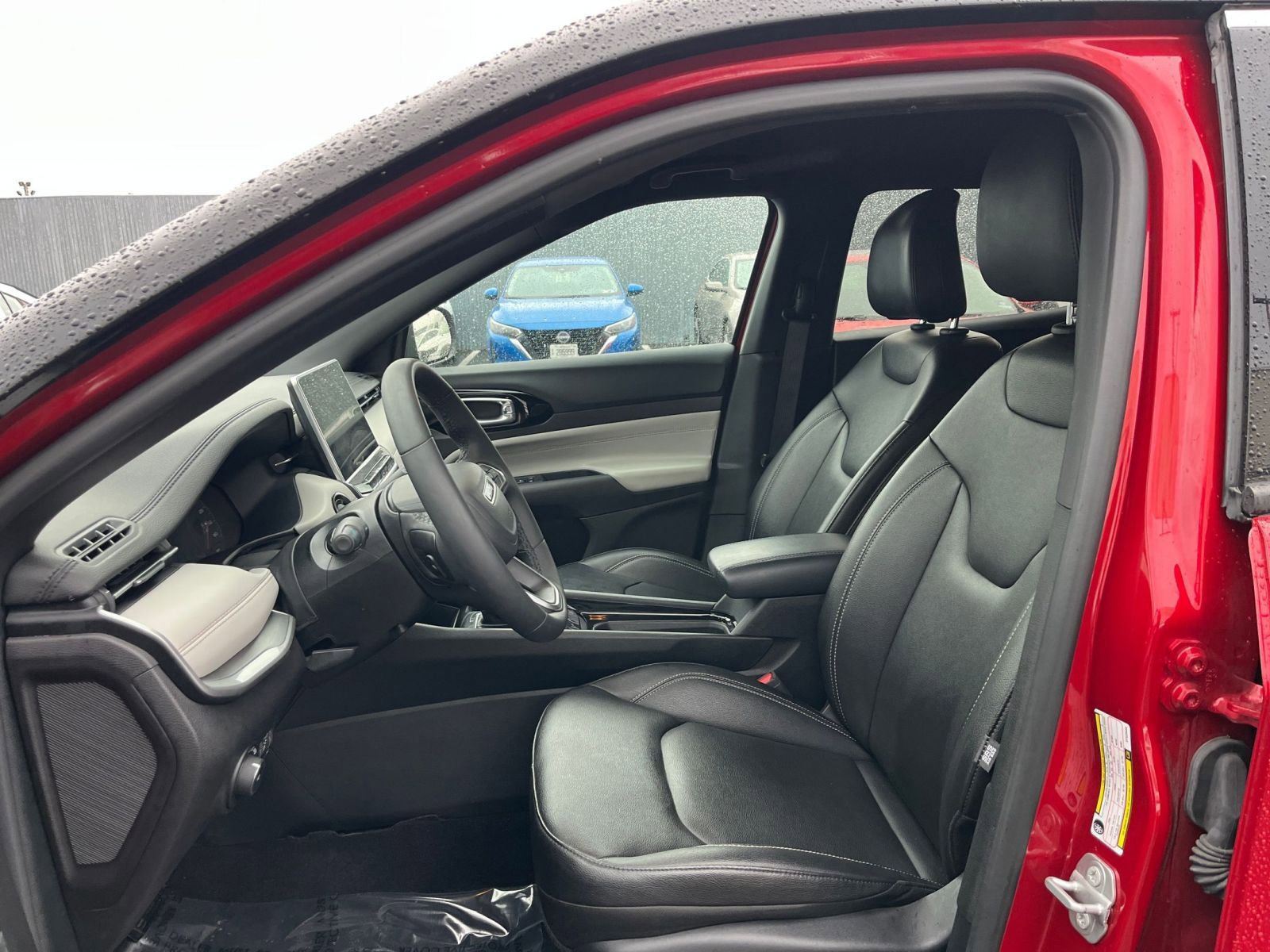 Used 2025 Jeep Compass Limited AWD/4WD image 37