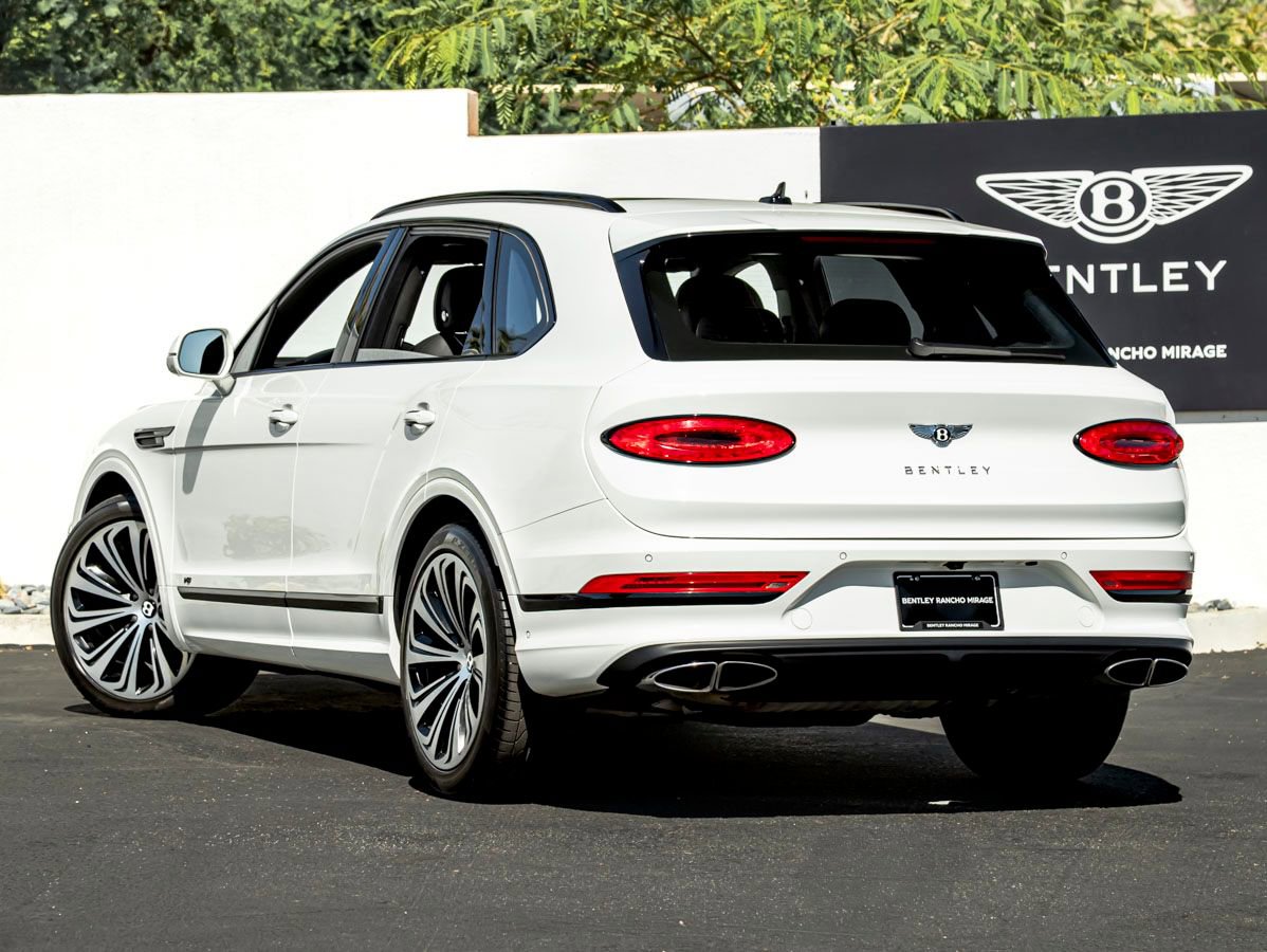 Used 2022 Bentley Bentayga AWD/4WD image 3