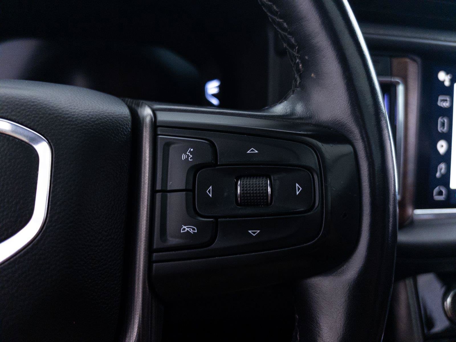 Used 2023 GMC Yukon Denali Ultimate AWD/4WD image 42