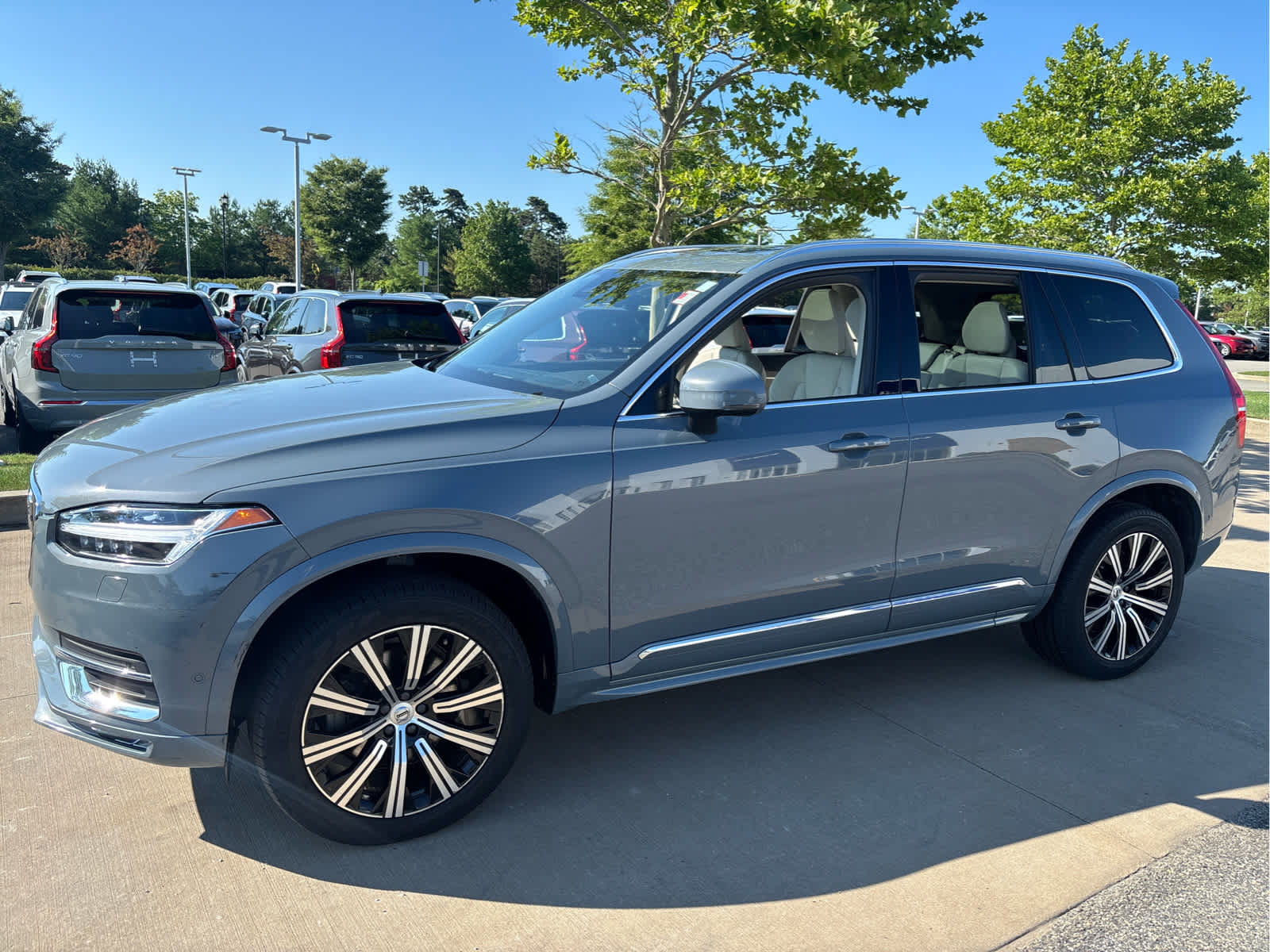 Used 2023 Volvo XC90 B6 Plus w/ Protection Package Premier AWD/4WD image 33
