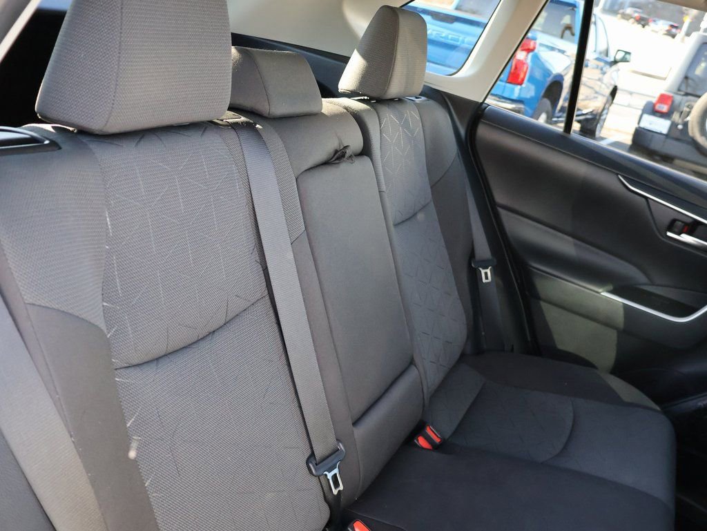 Used 2024 Toyota RAV4 XLE image 12