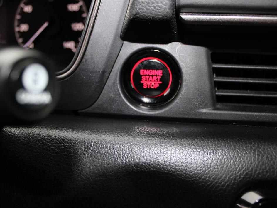 Used 2025 Honda Pilot TrailSport image 32