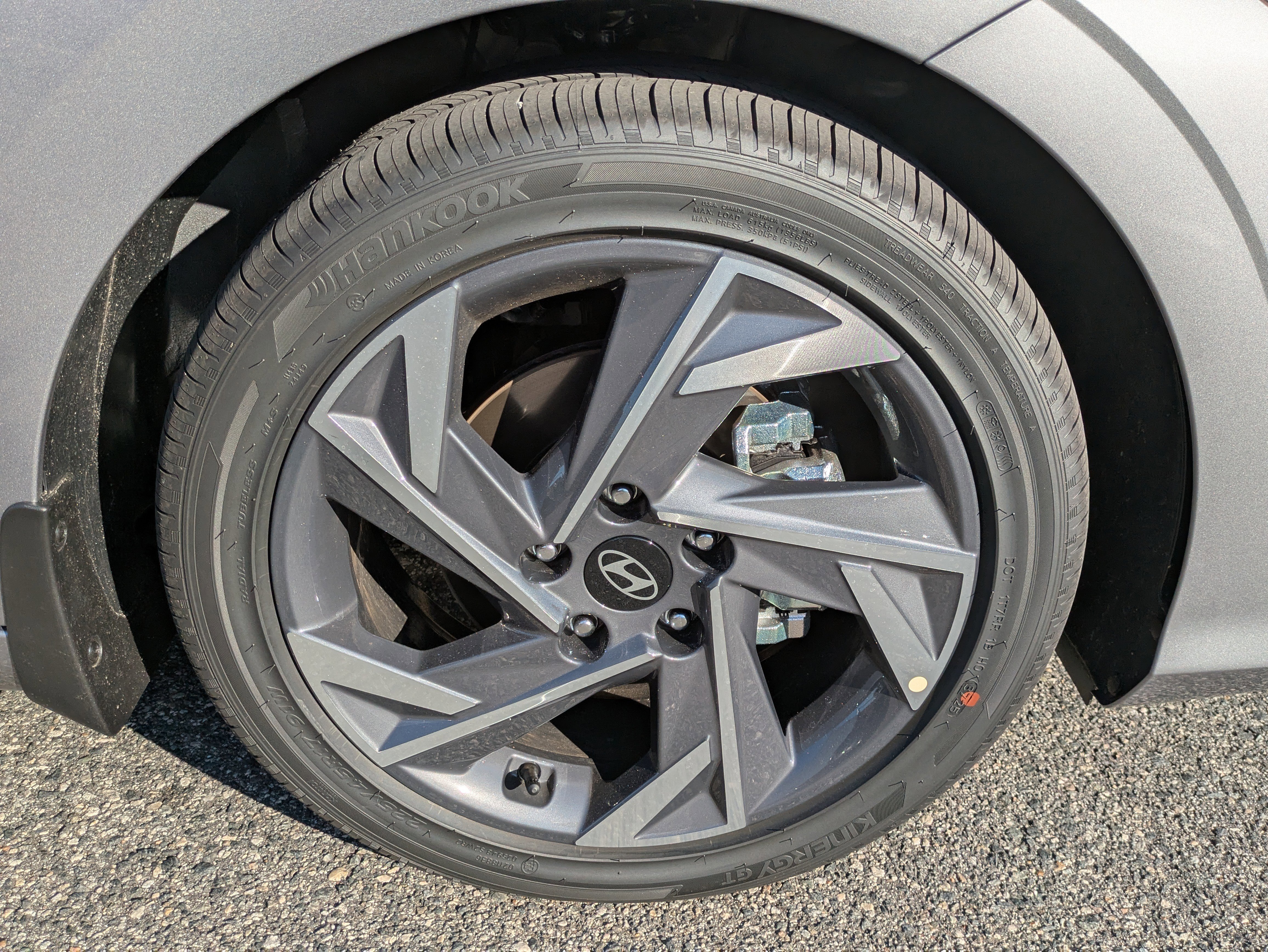 New 2026 Hyundai Elantra Limited image 14