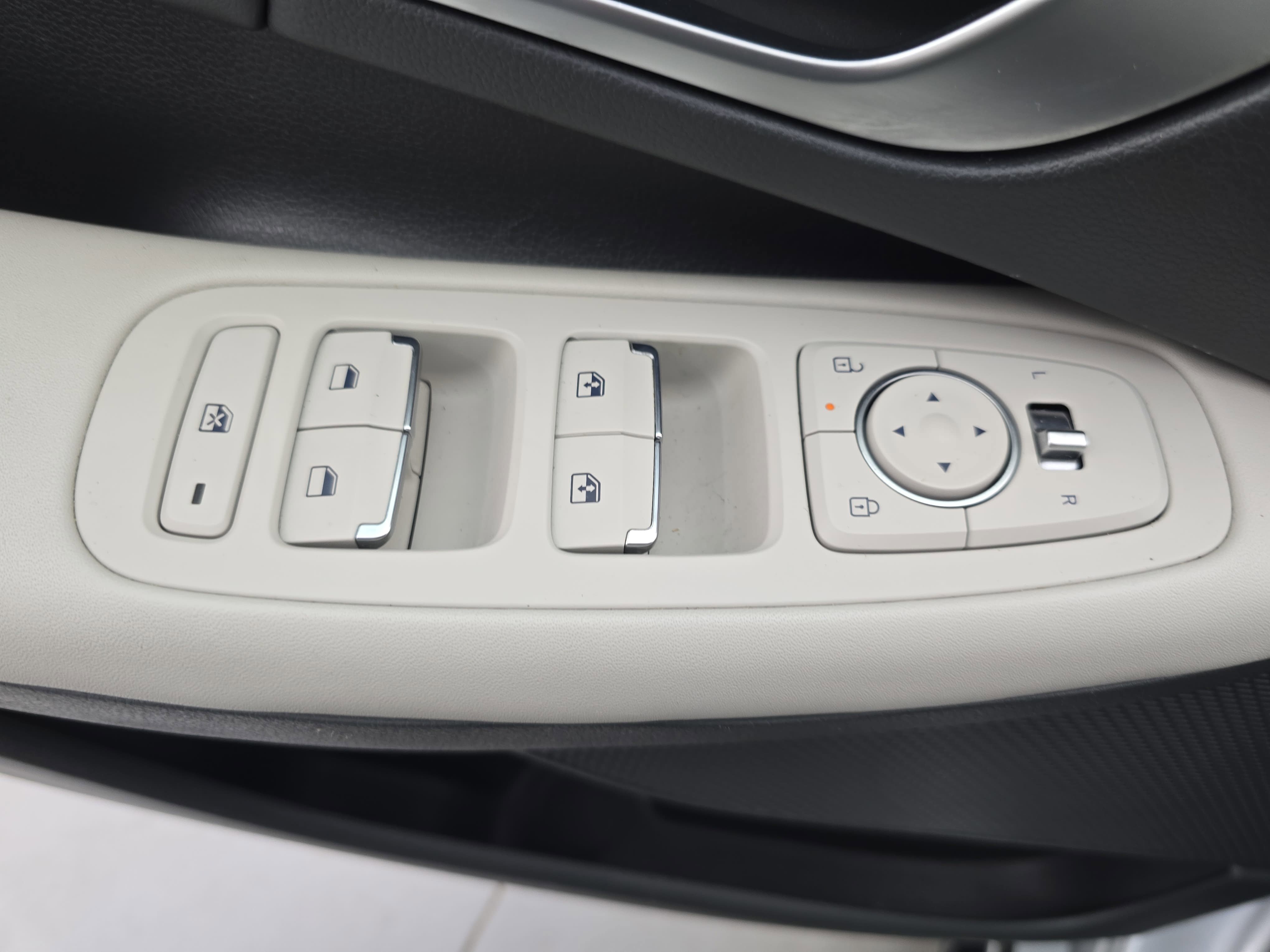 Used 2024 Hyundai Sonata SEL w/ Convenience Package image 27