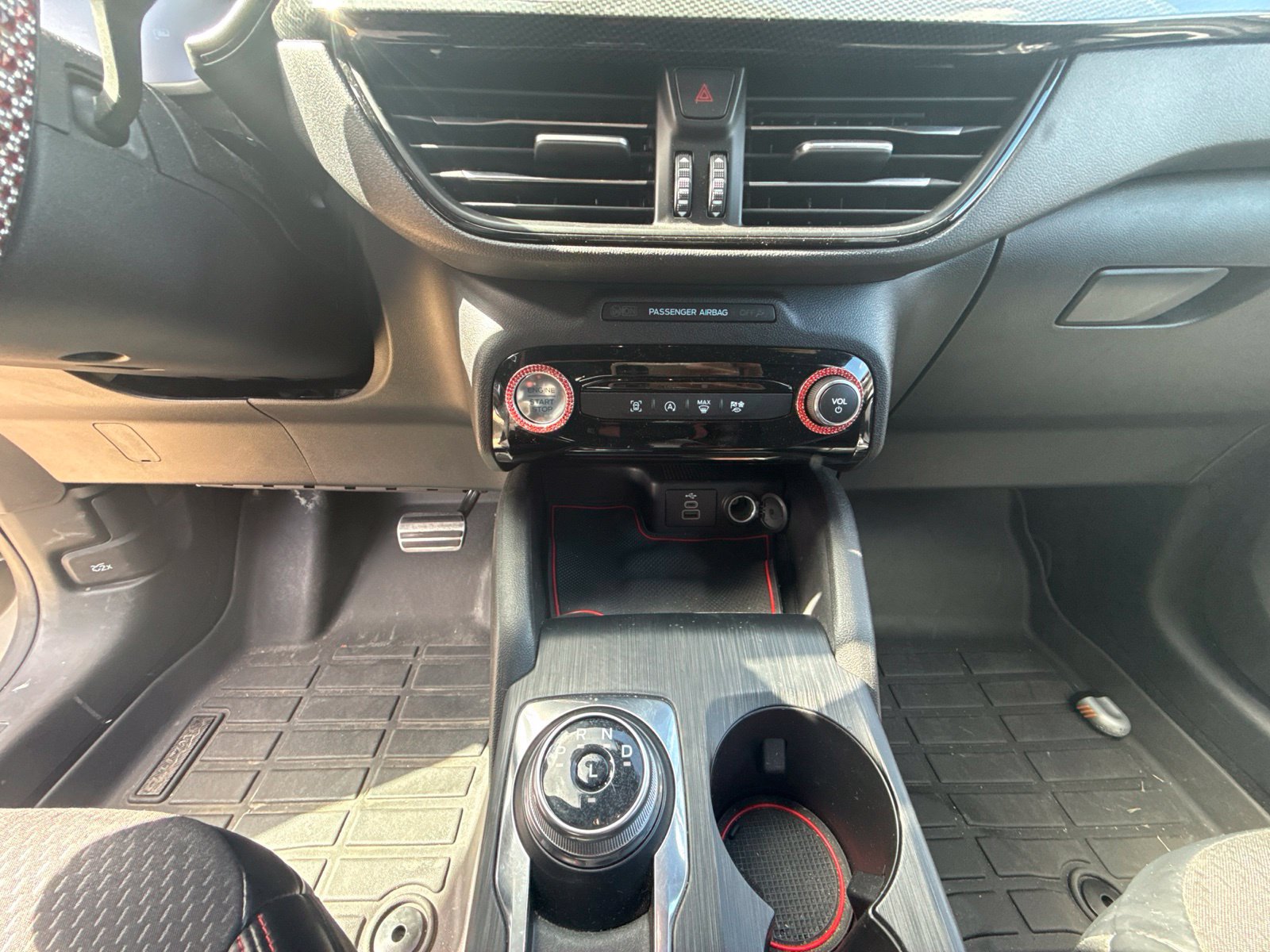 Used 2024 Ford Escape ST-Line w/ Tech Pack #1 FWD image 14