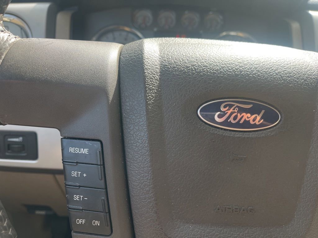 Used 2010 Ford F150 Lariat image 12