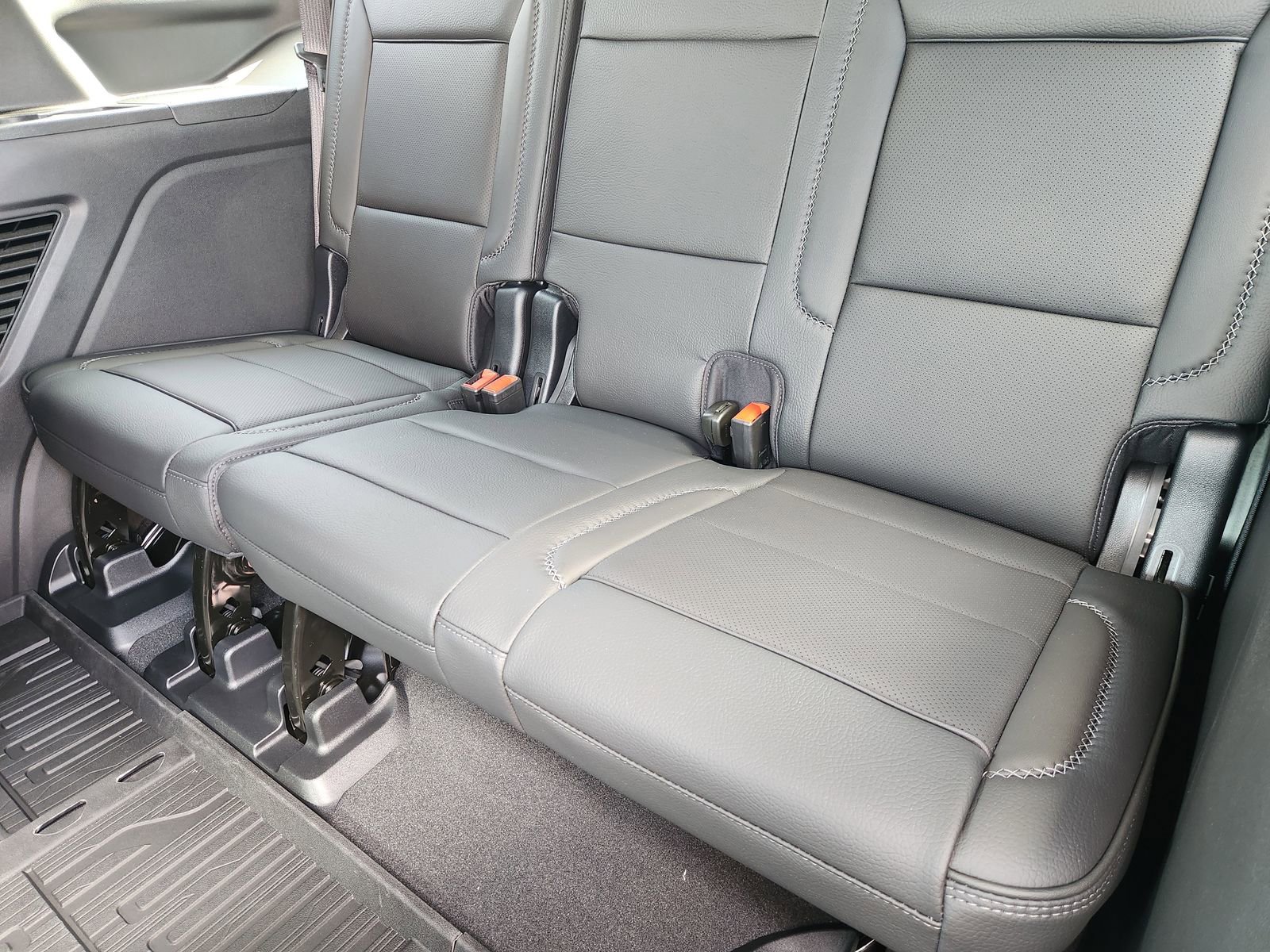 New 2026 GMC Yukon Denali w/ Denali Reserve Package image 36