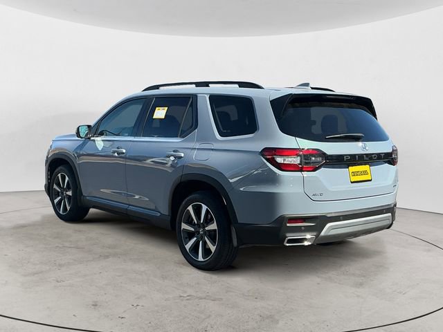 Used 2024 Honda Pilot Elite image 3
