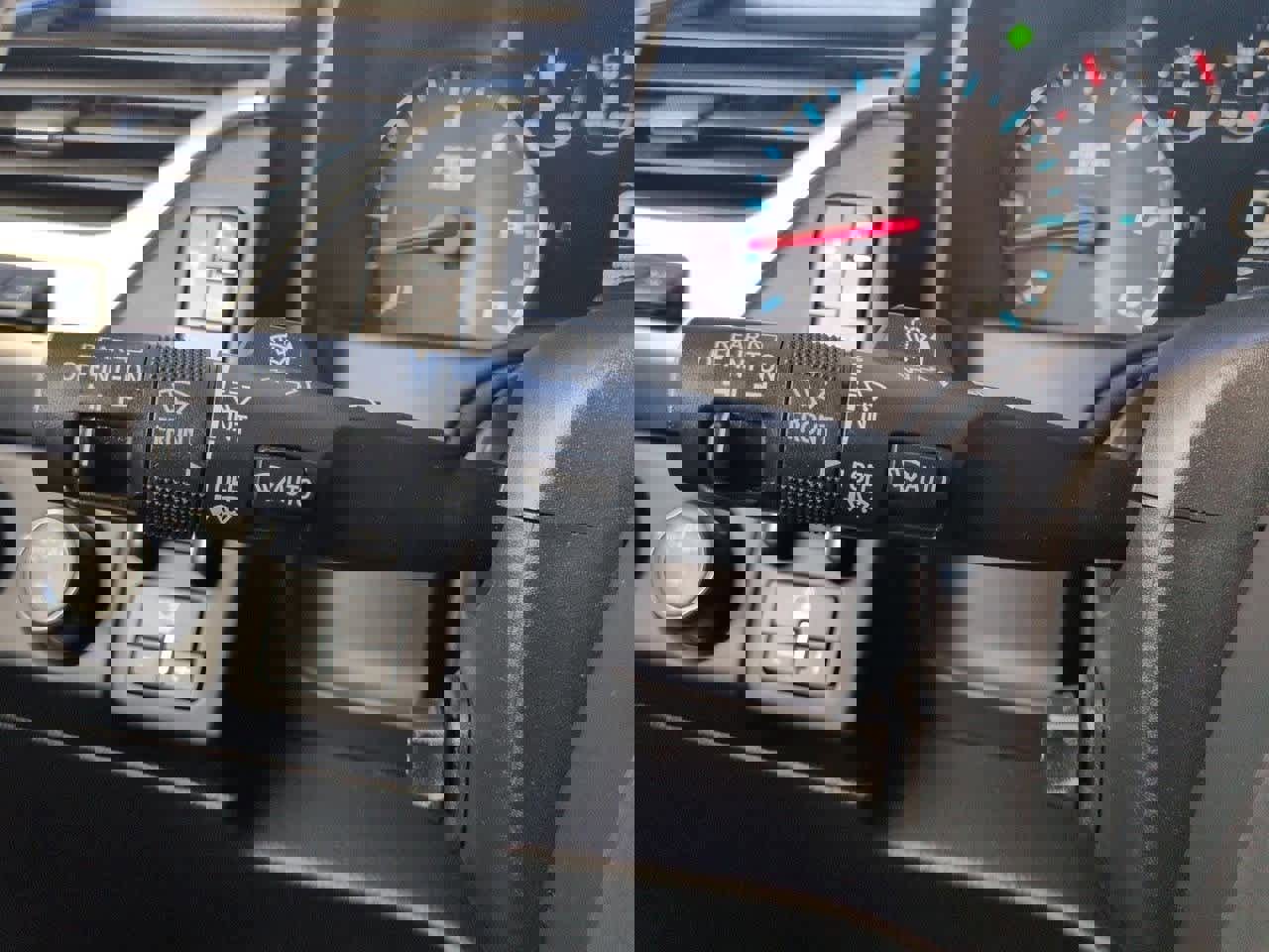 Used 2019 Chevrolet Suburban Premier image 29