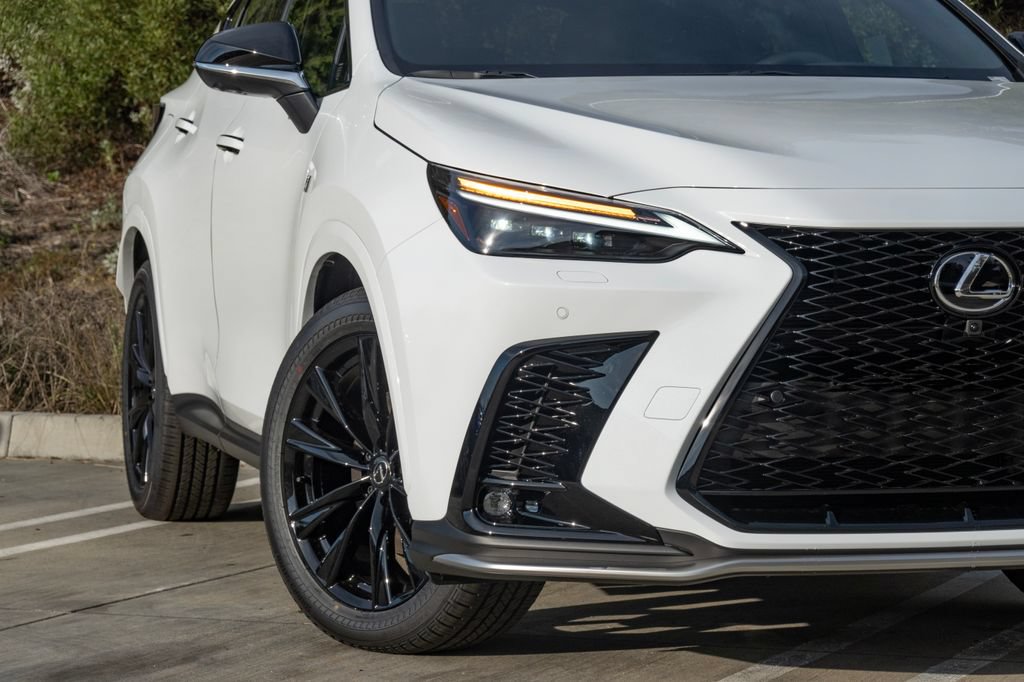 New 2026 Lexus NX 450h+ F Sport AWD/4WD image 5