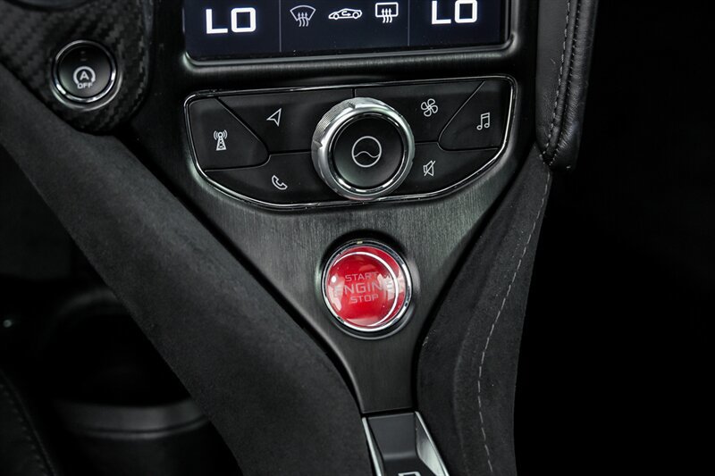 Used 2018 McLaren 720S RWD image 41