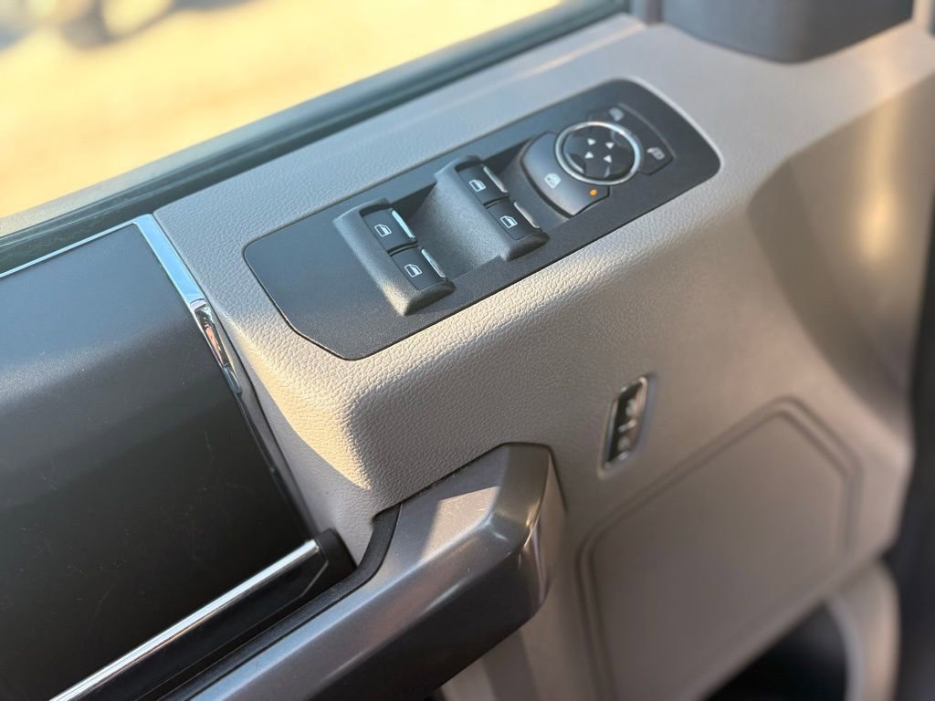 Used 2020 Ford F150 XLT image 25